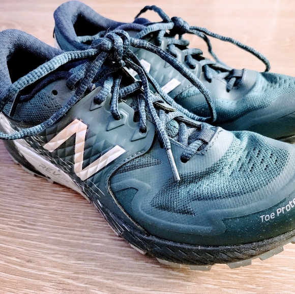 New Balance Womens Size 9B Revlite Summit QOM Trail Running Shoes Goretex Blue - Picture 7 of 10